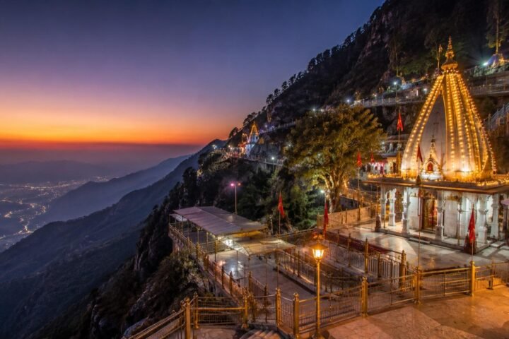 Bhairon Baba temple above Bhawan
