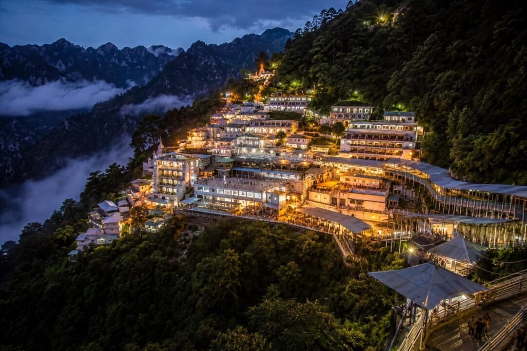 Bhawan area surrounded by Trikuta mountains and fog at night